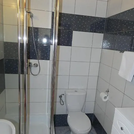 Pokoje Goscinne Jana Leba Exterior photo